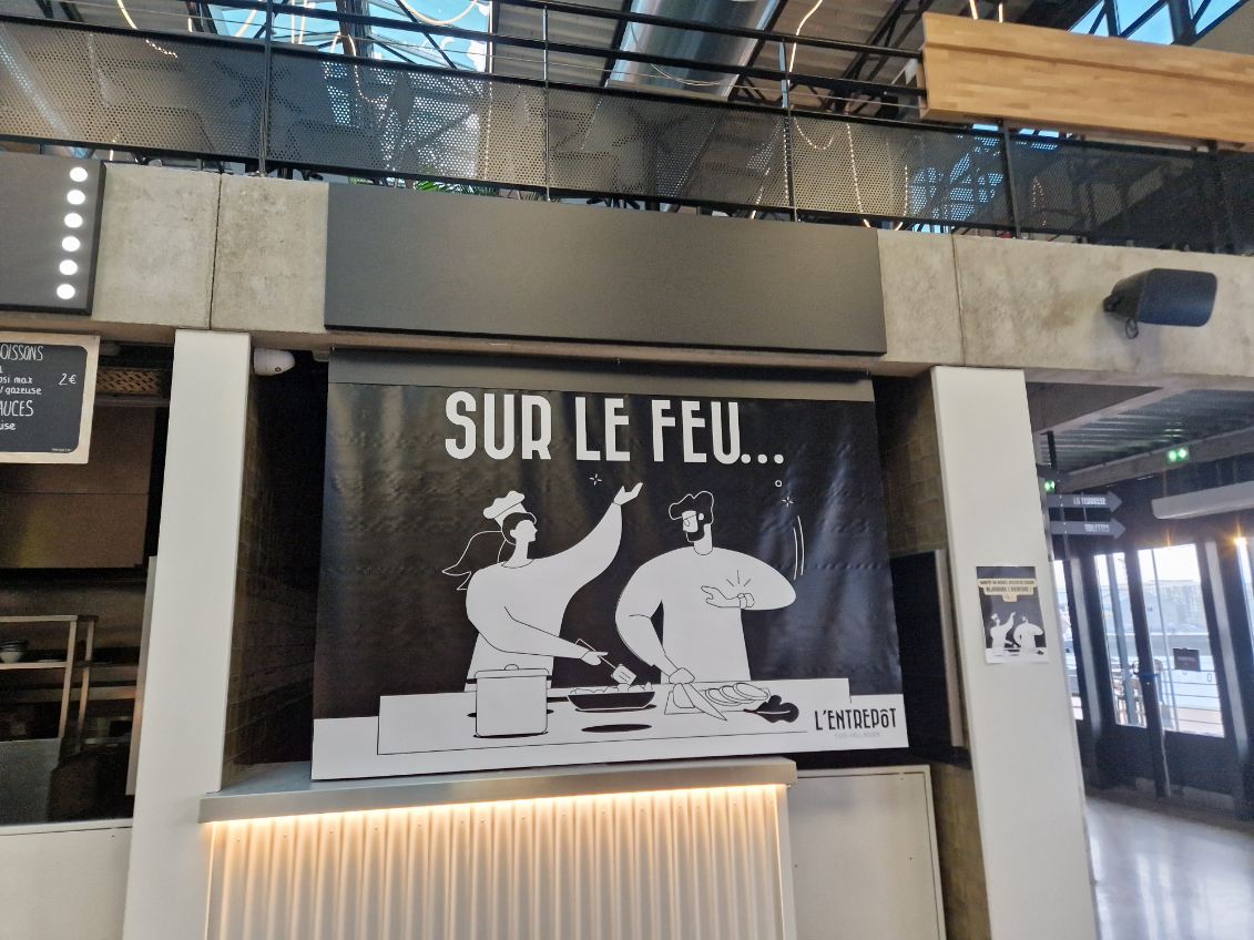 Bâche atelier vide l'entrepôt