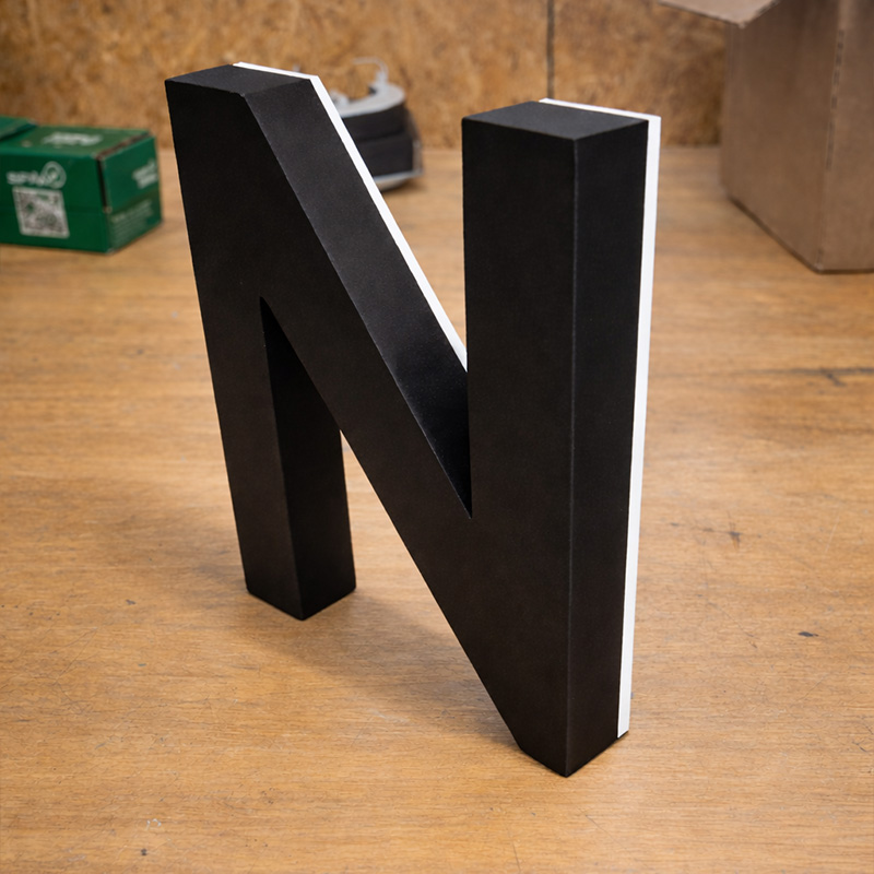 Enseigne lumineuse 8