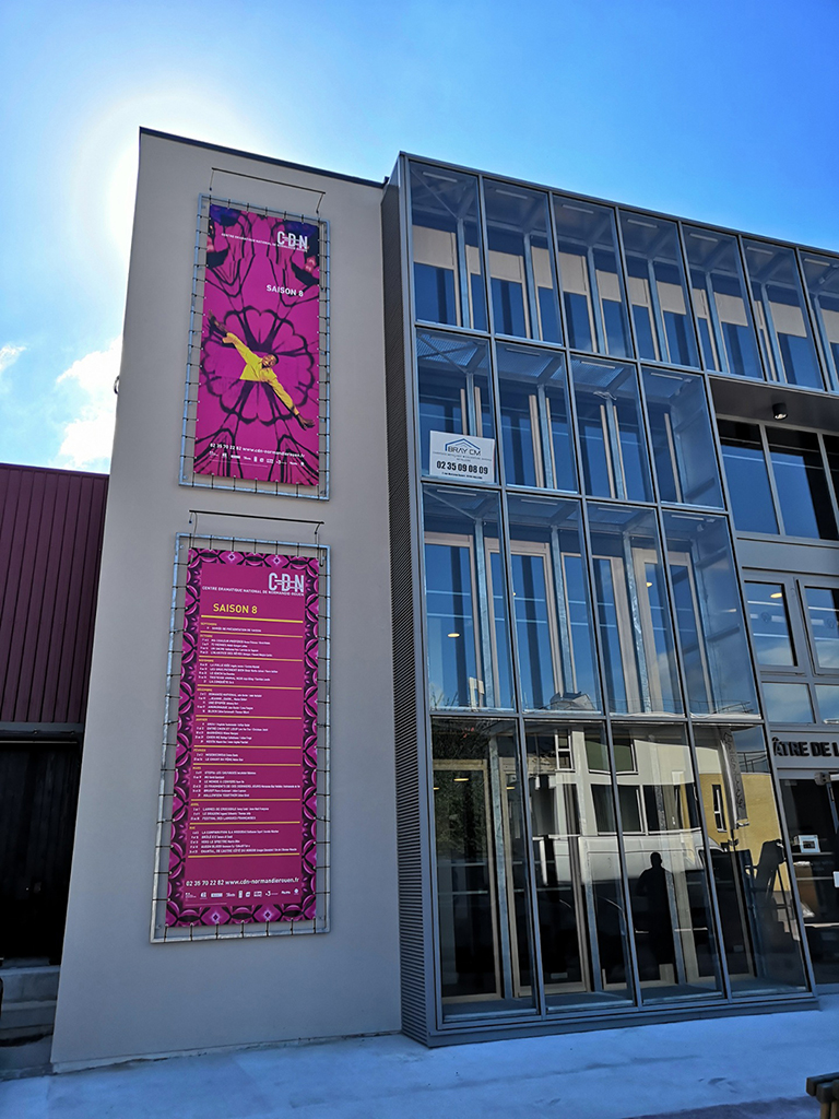 Signalétique extérieure 1