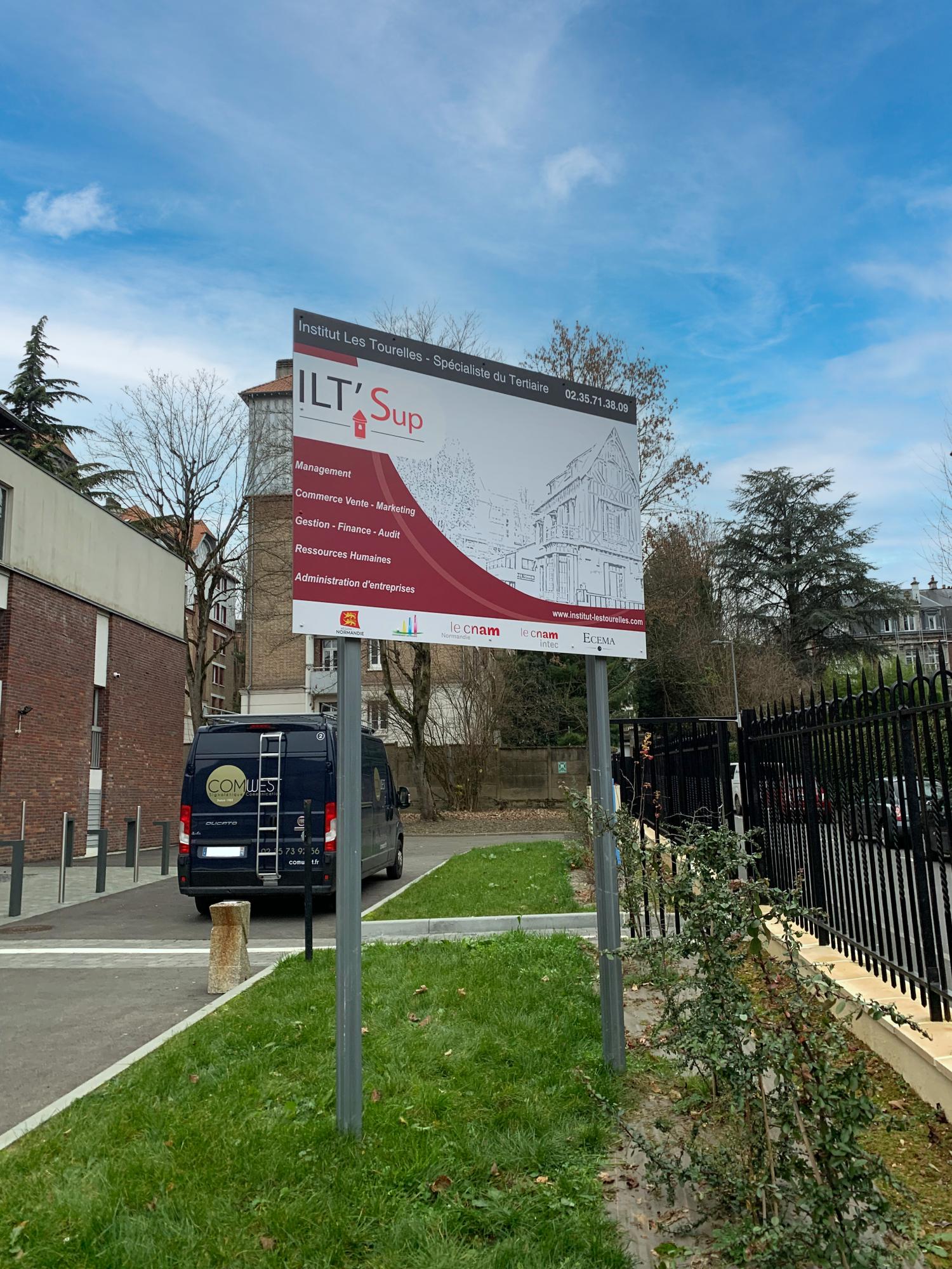 Signalétique extérieure 2